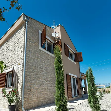 Neue Mit Schwimmbad- Sauna By Interhome * Privlaka (Zadar)