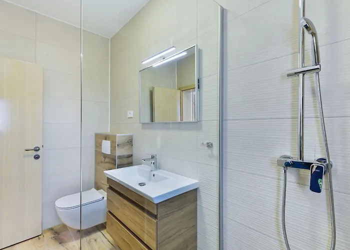 Appartement Neue Mit Schwimmbad- Sauna By Interhome